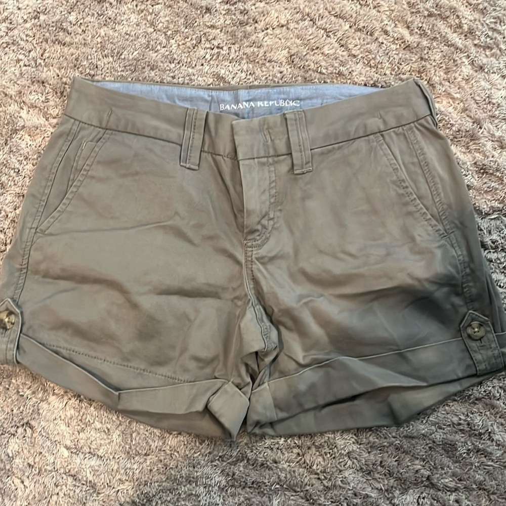 Banana republic size 2 stretch shorts